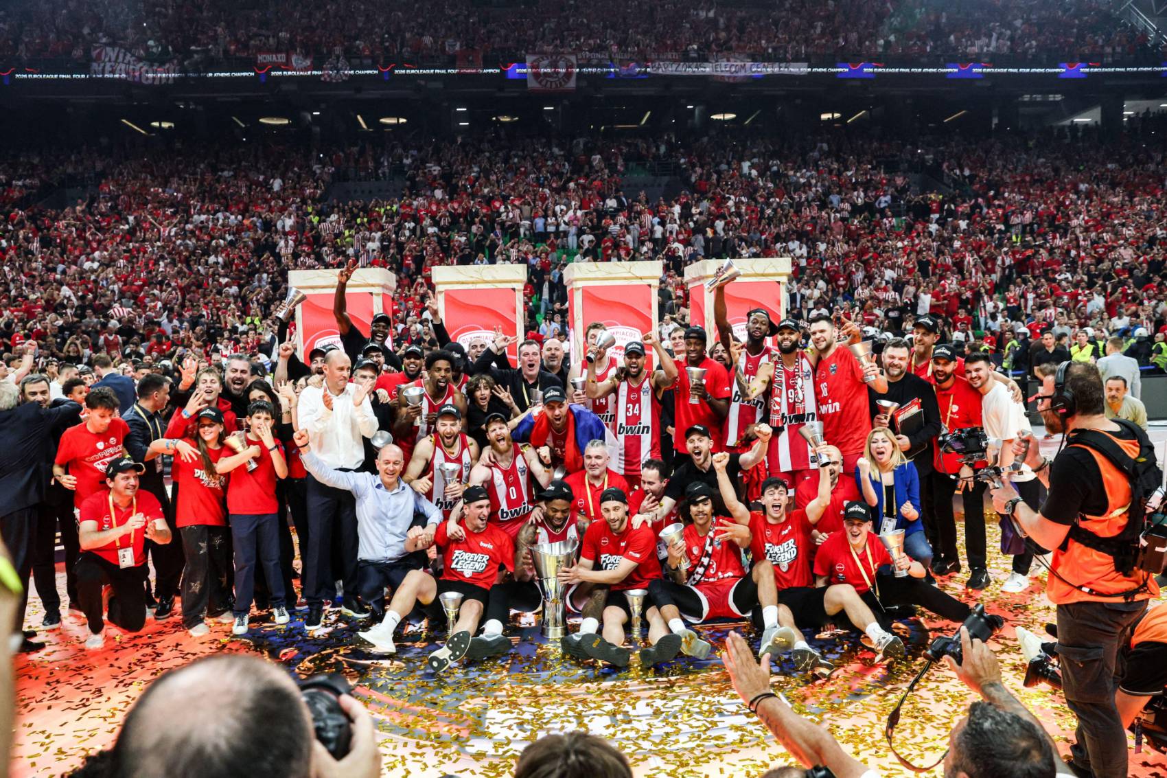Olympiacos Piraeus remporte l'EuroLeague 2025-26 à Athènes le 25 mai 2026